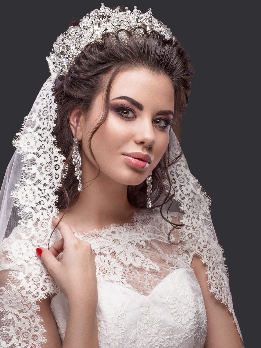 How to Book More Weddings as a Bridal Makeup Artist - Island Resources - Creative insights, practical guidance, and client stories designed to help your business grow - Palm Island Creative